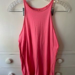 Lululemon open back workout top!